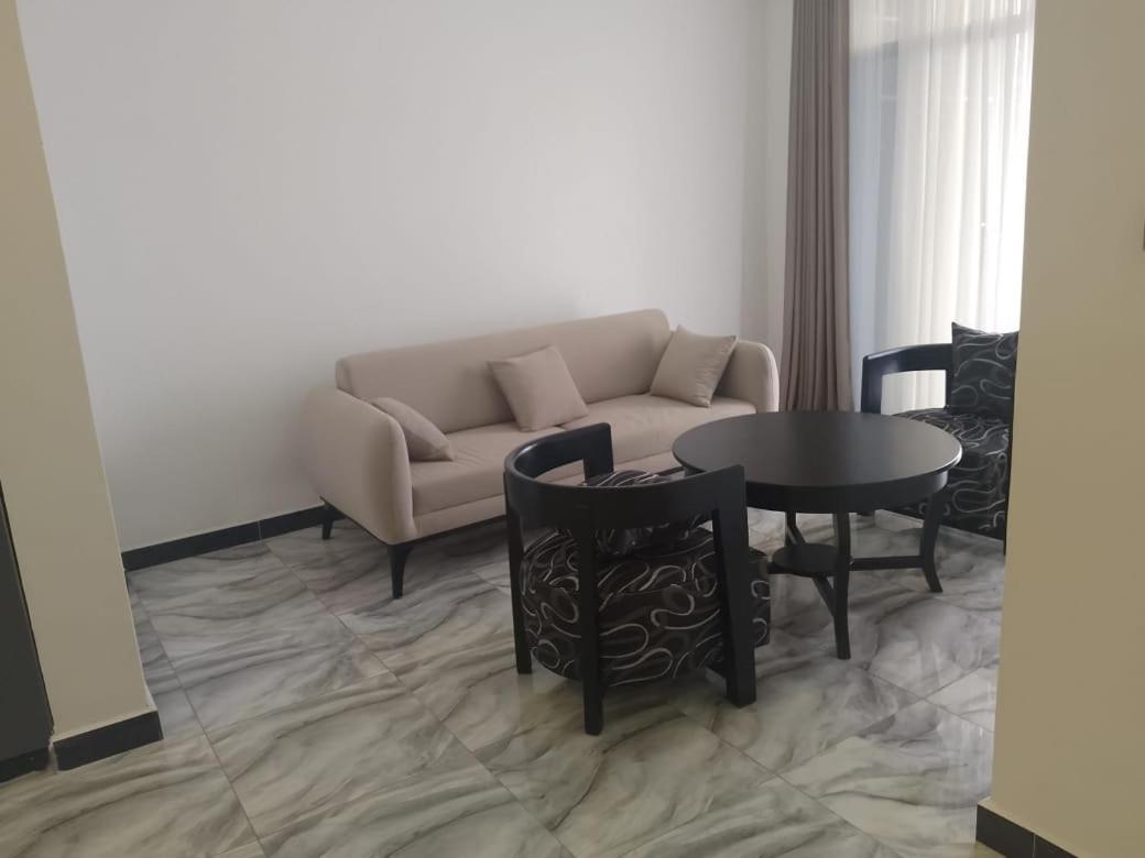 Water Pavilion Hotel Keroka Экстерьер фото