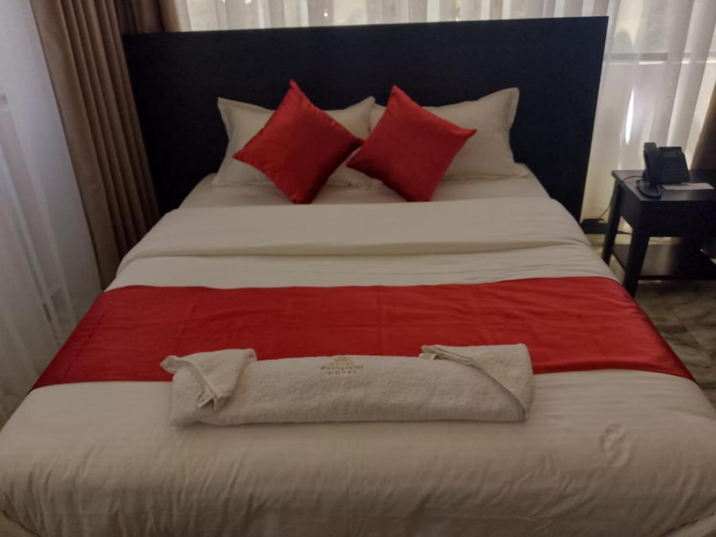 Water Pavilion Hotel Keroka Экстерьер фото